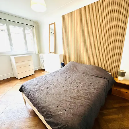 90 Cambronne Paris